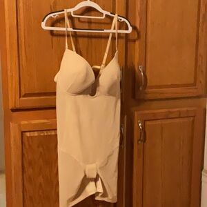 2X Women's Cream Shapewear.
